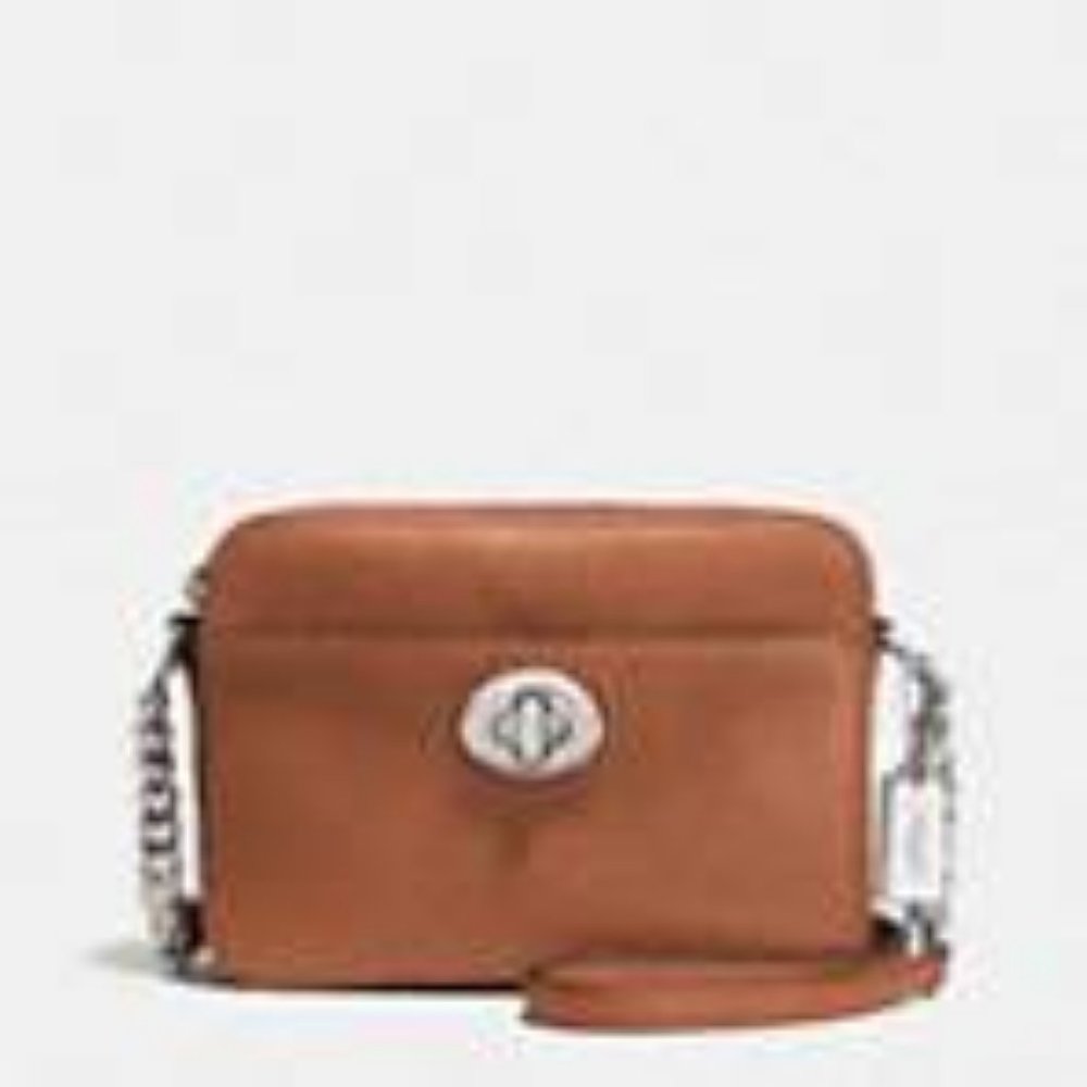 Coach Turnlock Camera Bag Saddle Pebbled Leather Style#35381 EXCELLENT CONDITION